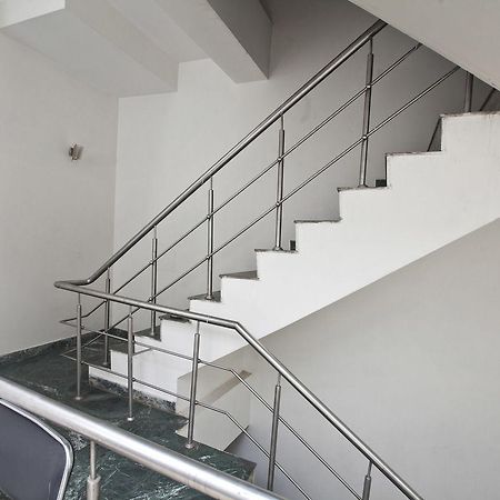Oyo Rooms Rajiv Chowk Gurgaon Exterior photo