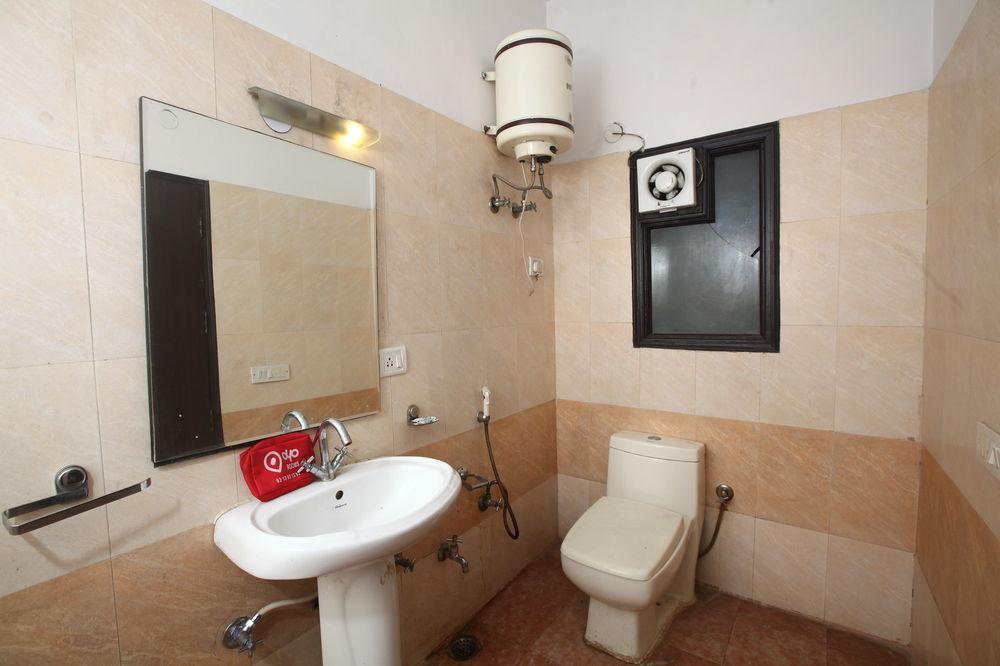 Oyo Rooms Rajiv Chowk Gurgaon Exterior photo